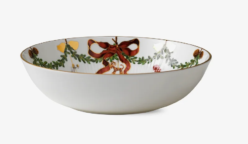 dinnerware for family reunions and holidays-Royal Copenhagen Star Fluted Christmas BOWL 9.5 inches