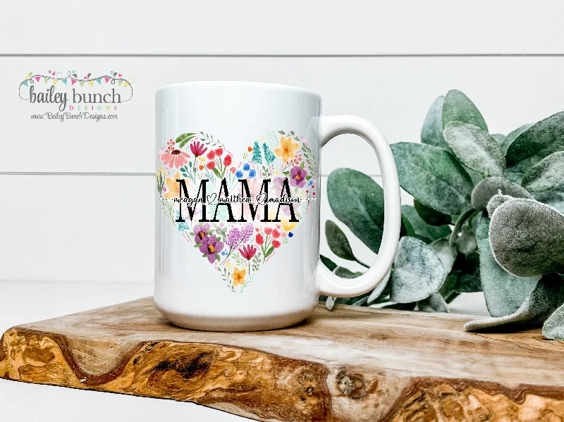 funny mugs for family gatherings-Mom Floral Heart Mug Mug